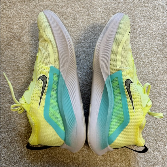 Nike Zoom Fly 4 Women's Road Running Shoes - Picture 4 of 5
